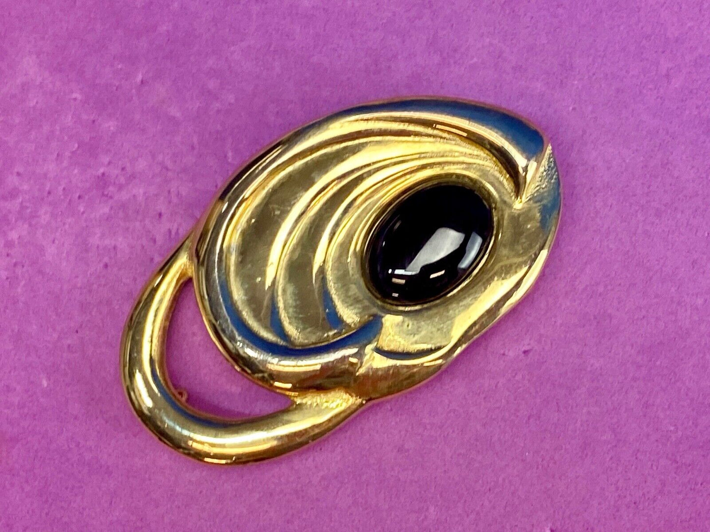 VINTAGE ABSTRACT ARTWORK GOLD TONE BACK CENTERPIECE BELT BUCKLE Ginnie Johnson