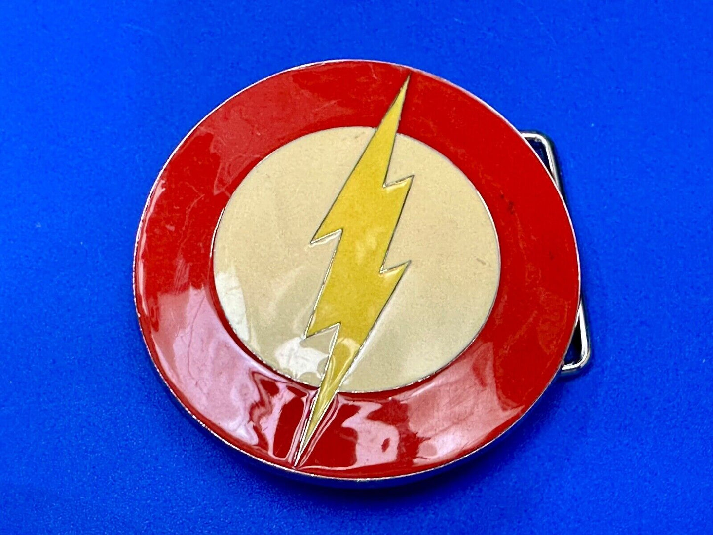 The Flash - Round Emblem Lightning Bolt Belt Buckle by DC Comics and GTO