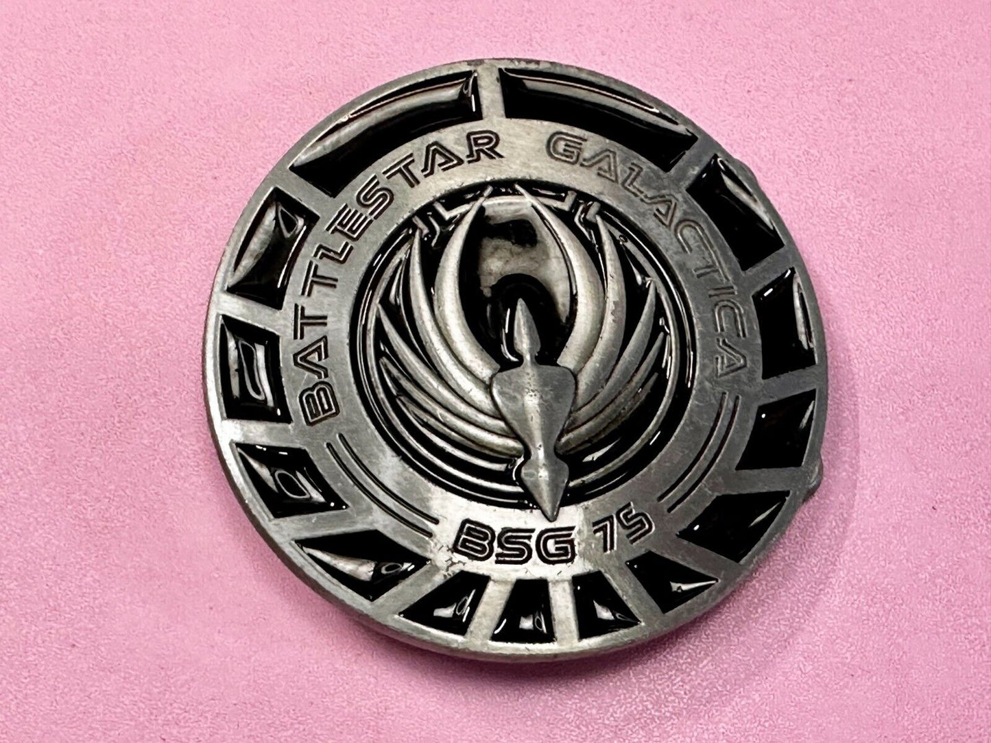 BATTLESTAR GALACTICA BSG 75 Television Series Metal Enameled Round Belt Buckle