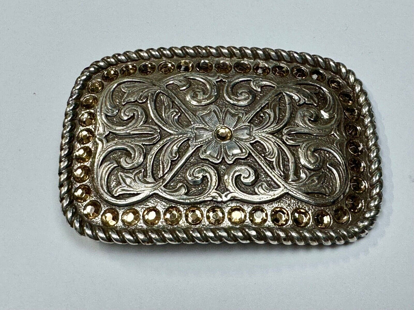 Beautiful western cowgirls rectangular belt buckle w/ Rhinestone boarder
