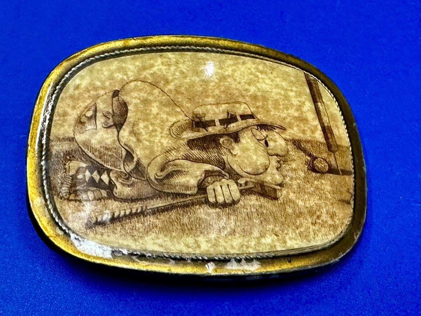 Vintage Cartoon Man Gold Put Put - Sink the hole Retro Sports Belt Buckle