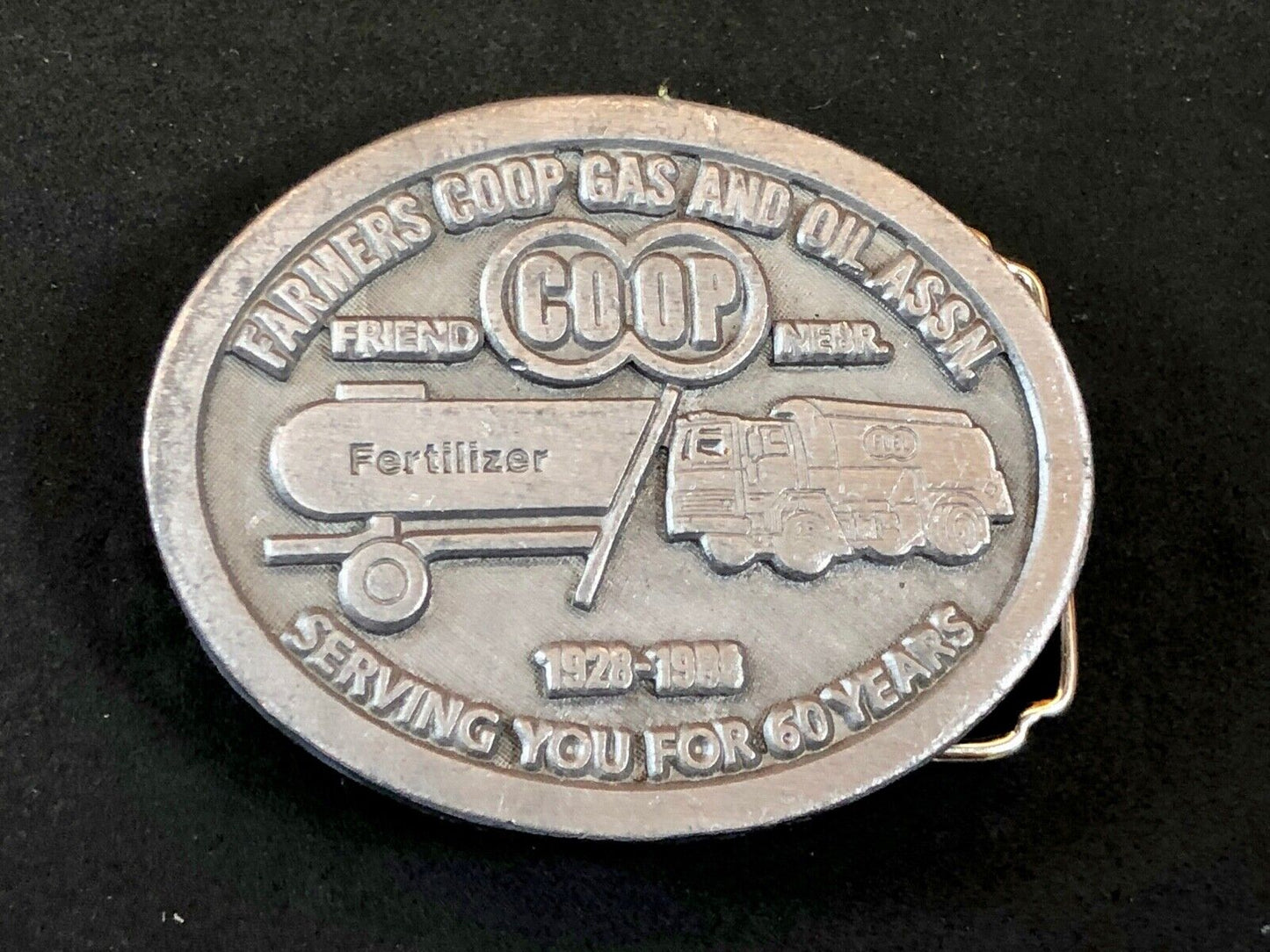 VINTAGE 1980's **FARMERS COOP GAS & OIL ASSN. 60 YEARS** OILFIELD BUCKLE