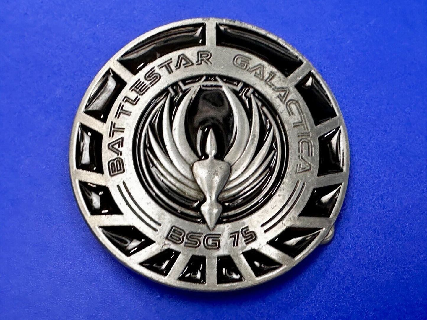 BATTLESTAR GALACTICA BSG 75 Television Series Metal Enameled Round Belt Buckle