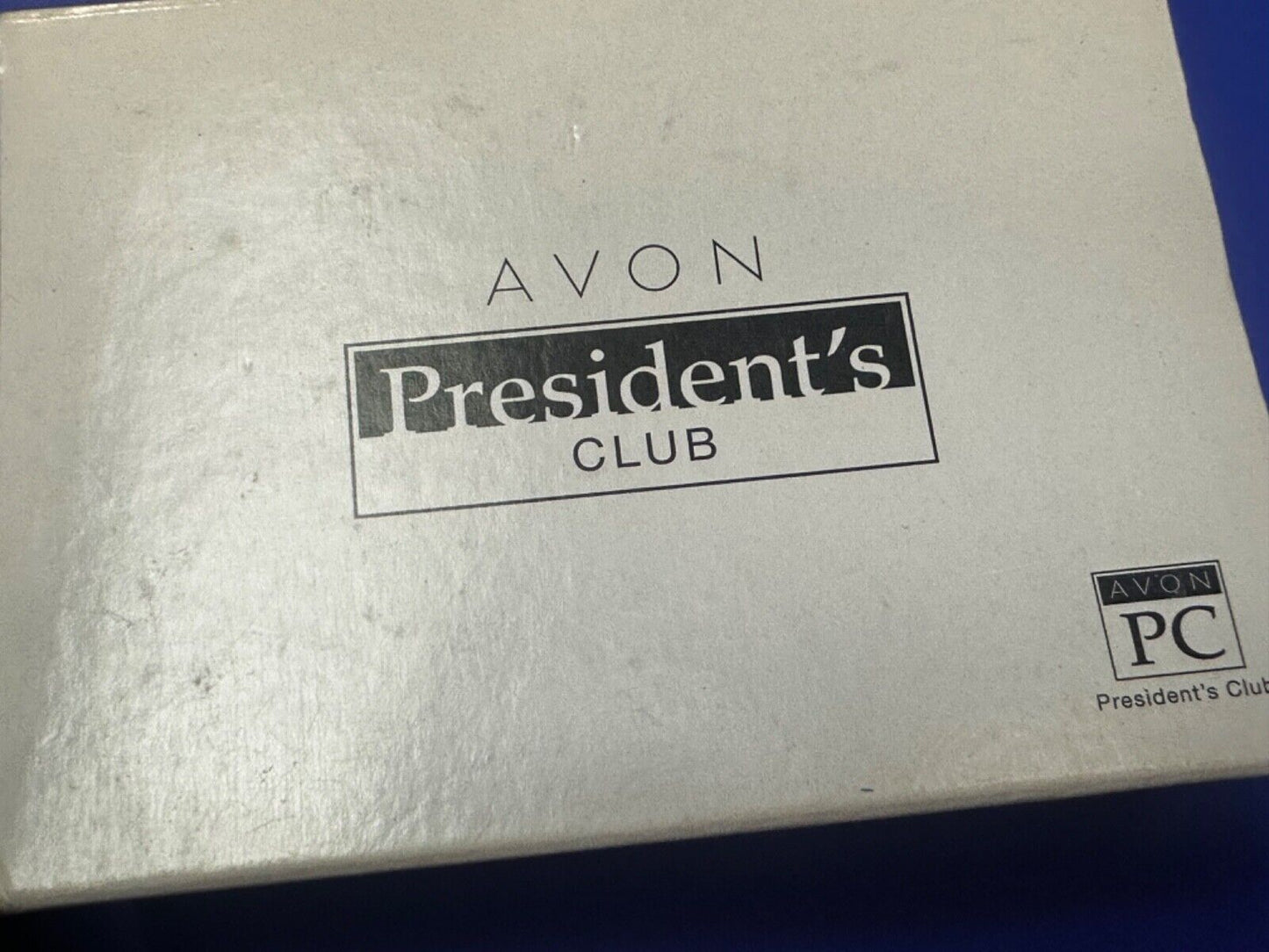 Avon Hair Barrett's 2012 Presidents Club NOS Dual Pair Set of 4 NOS Pins