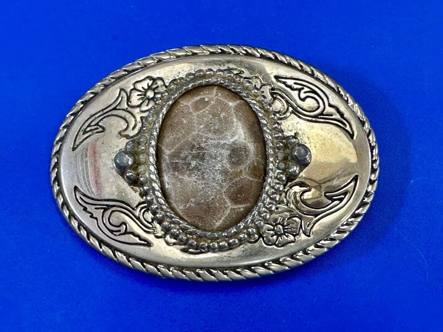 Vintage cabochon cab stone centerpiece on western silver tone belt buckle