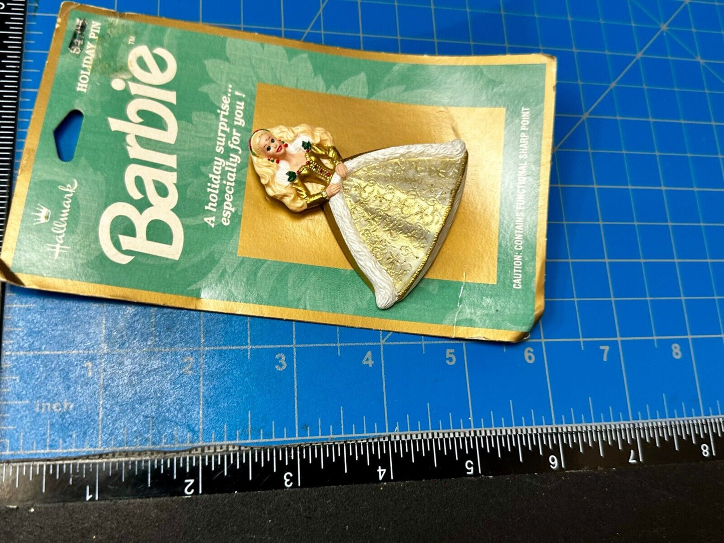 BARBIE DOLL HAPPY HOLIDAYS CHRISTMAS PIN BROOCH - HALLMARK 1996