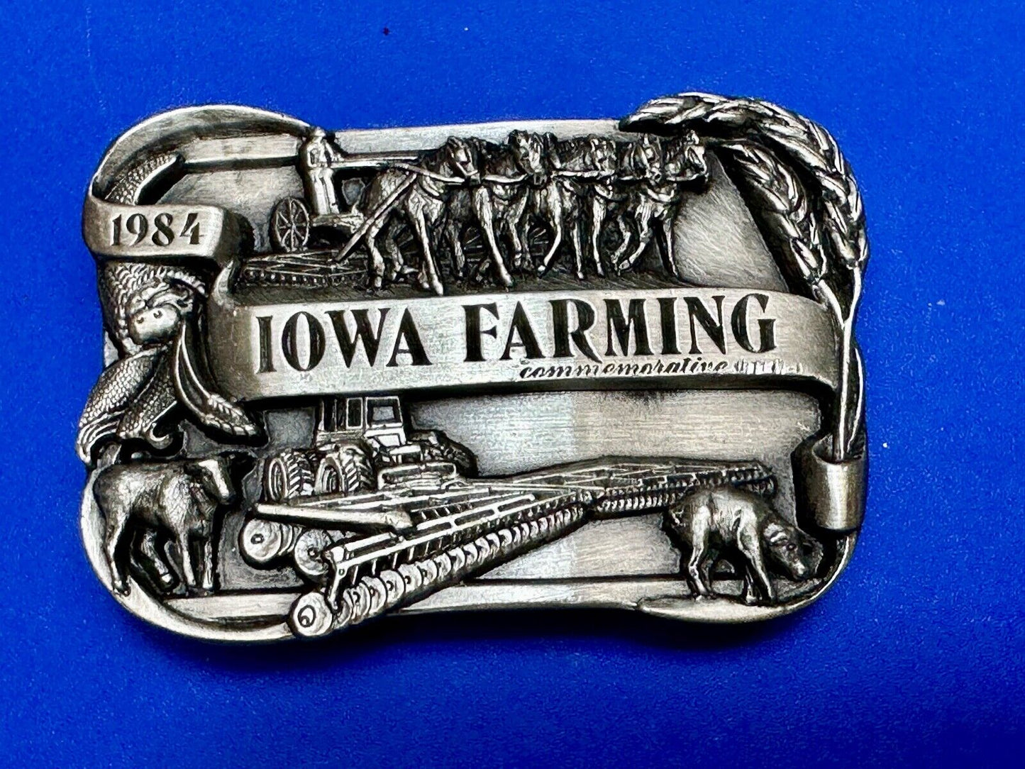 1984 Iowa State Farm Commemorative belt buckle or table display by Siskiyou