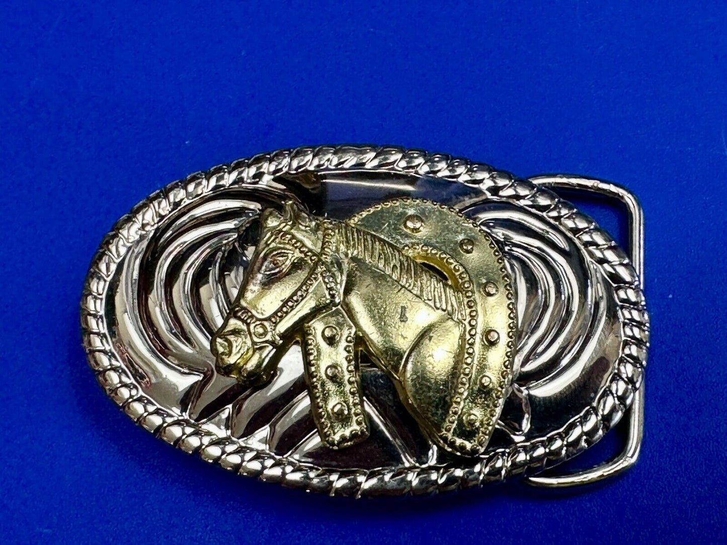 Beautiful NOS Horse head / lucky horseshoe - small two tone oval belt buckle