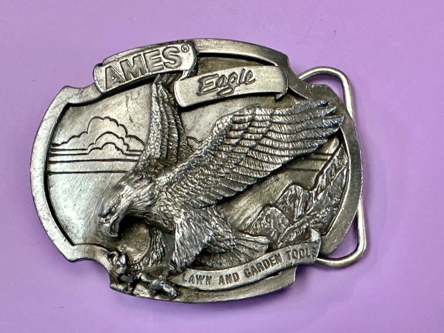 Ames Eagle Lawn and Garden Tools vintage 1987 Siskiyou belt buckle