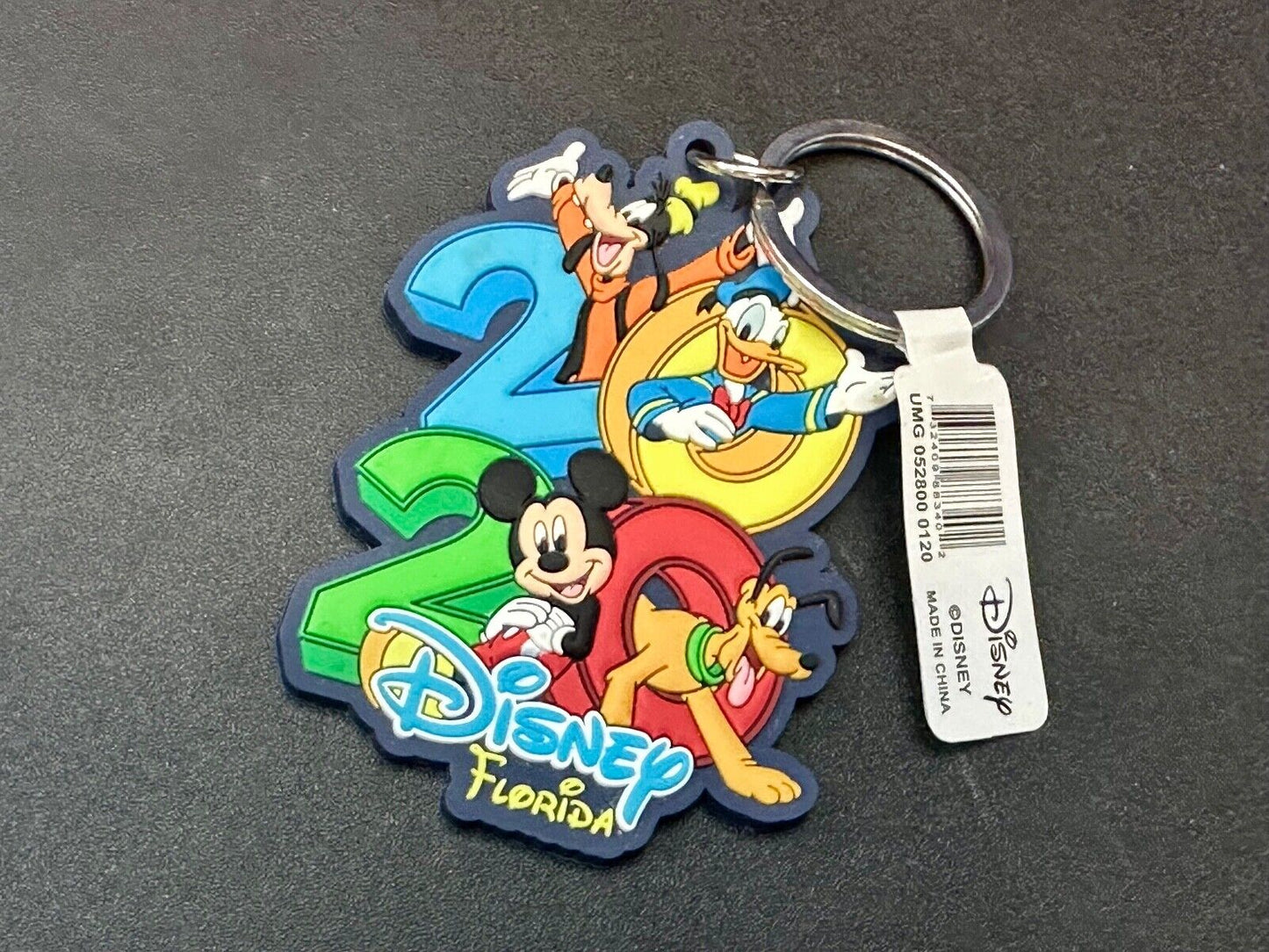 2020 Celebration Disney Florida Mickey Goofy Pluto Keychain - Key Ring Chain