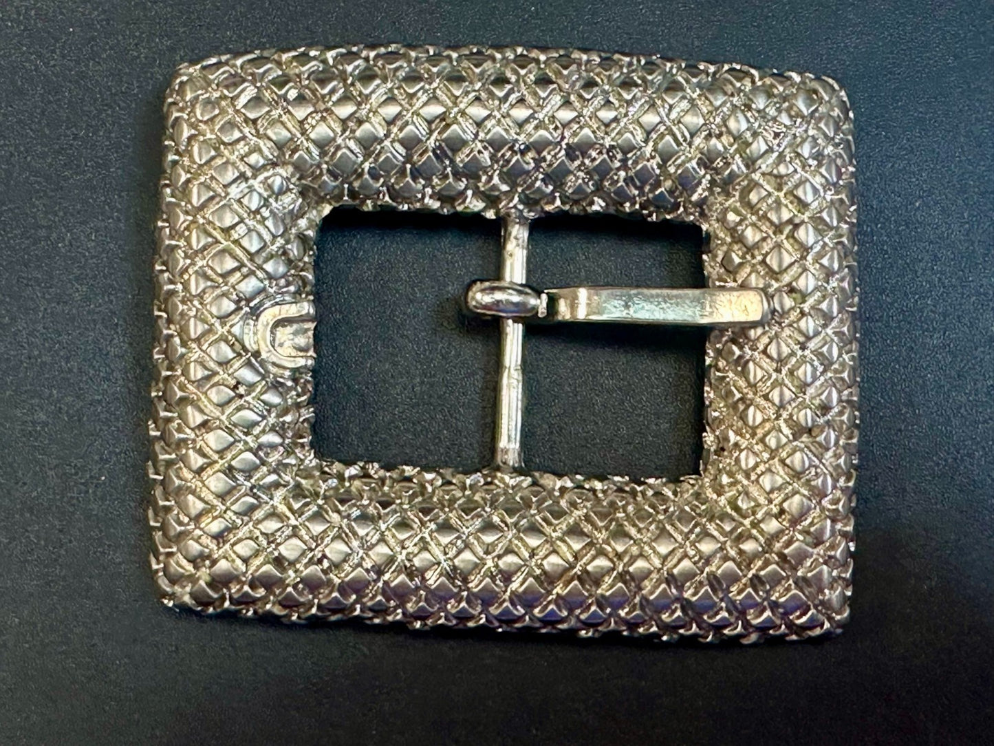 Thick Textured Metal Center Bar Silver Color Hippy Replacement Dress Belt Buckle