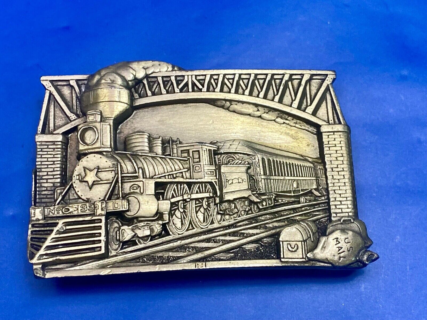 The Golden Age of the Railroad Steam Train Engine Collectors belt buckle