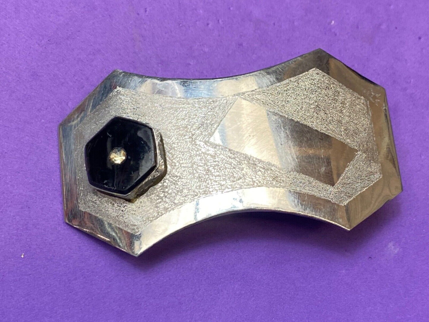 artisan silver color unique shaped unknown to me! belt buckle - space to engrave