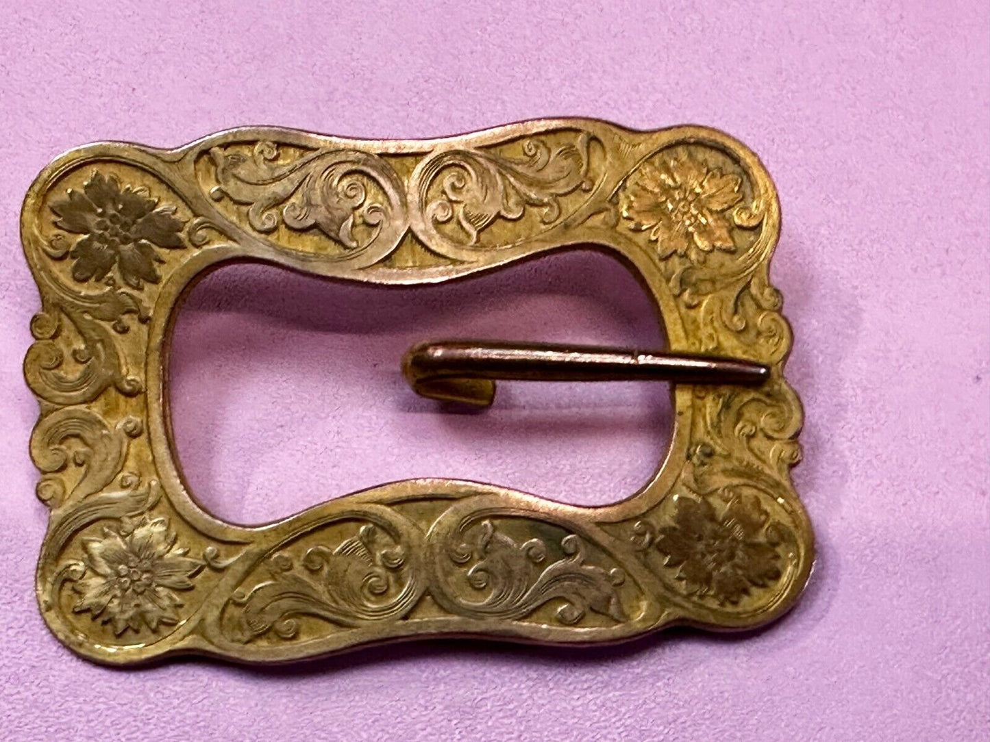 Antique? Victorian Art Nouveau Gold Color Filigree Hook Prong Belt Buckle