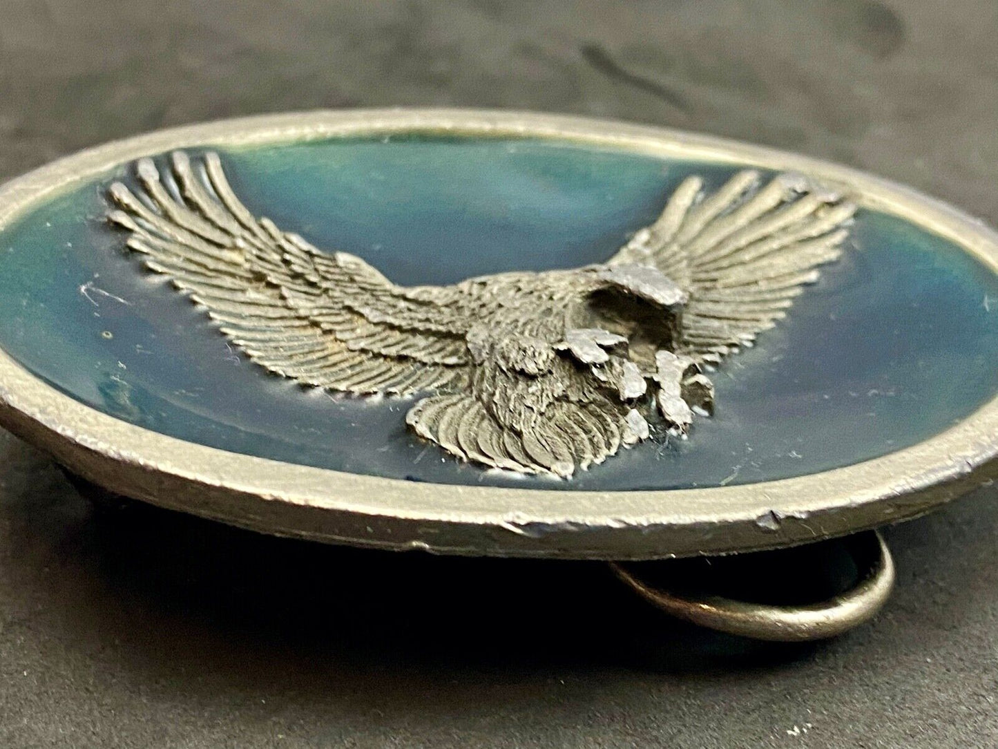 Vintage 1988 EAGLE FLYING HUNTING LANDING 3D BERGAMOT BUCKLE CO MAKER Z-45