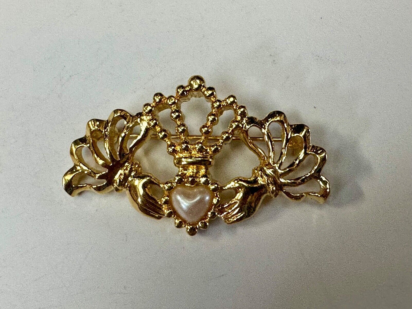 Vintage Avon Goldtone Brooch Pin Claddagh Hands Heart Crown Pearl Heart Bead