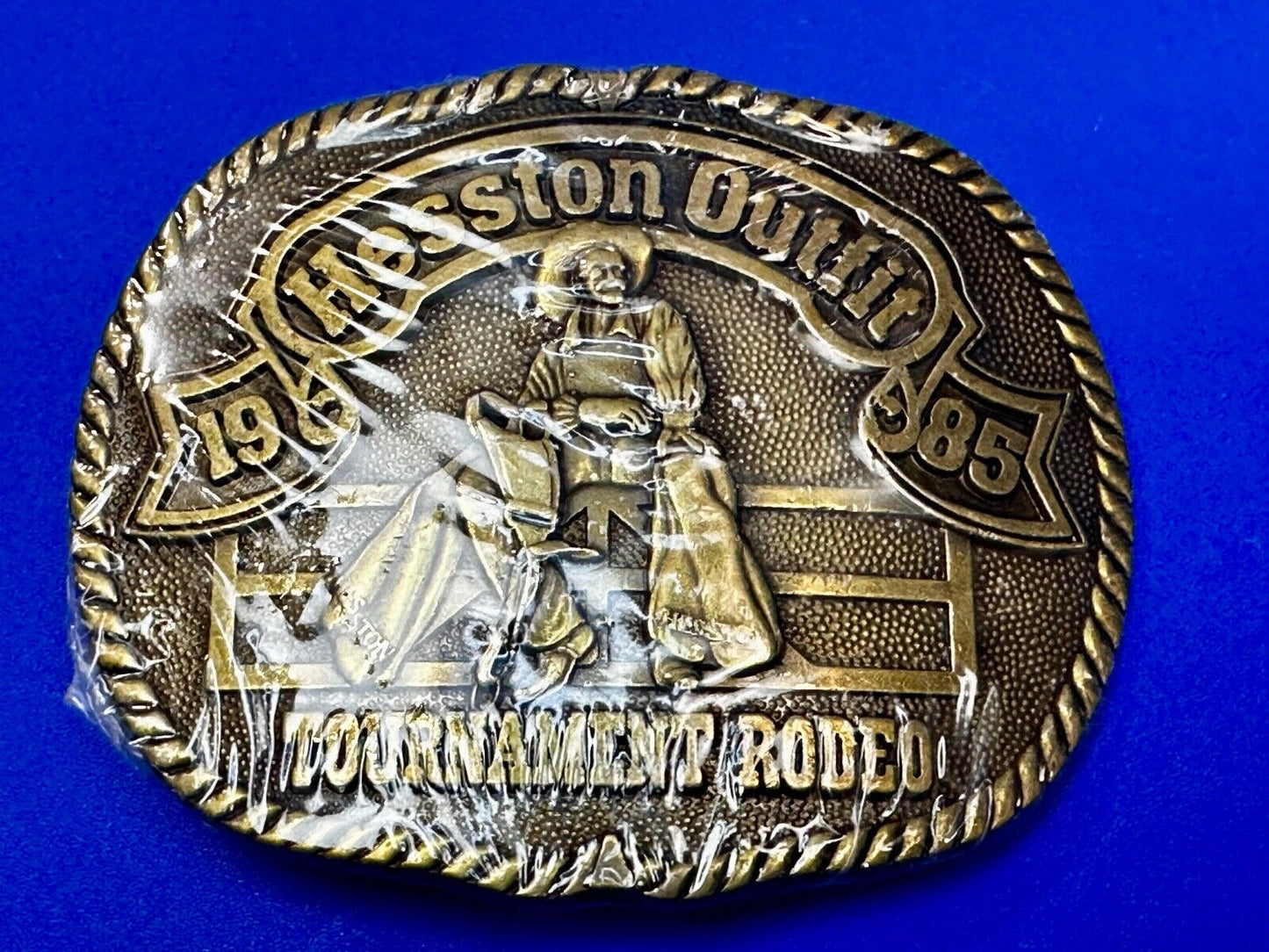 1985 Hesston Outlet Tournament RODEO NFR Vintage Commemorative NOS Belt Buckle