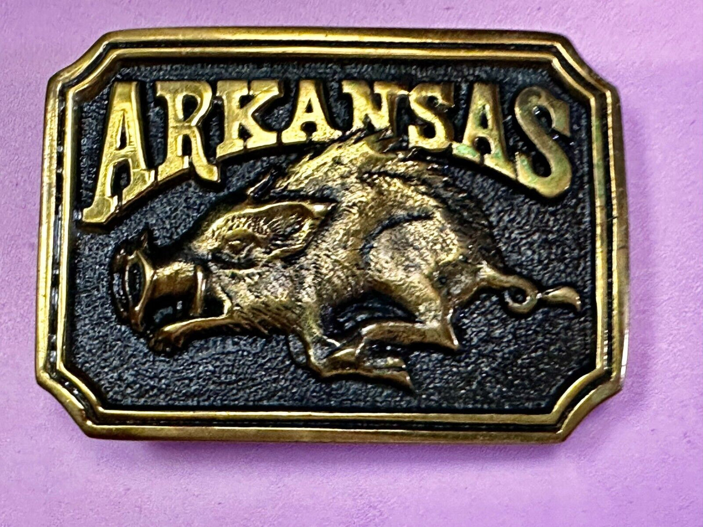 ARKANSAS RAZORBACK Solid Brass Vintage 1977 Belt Buckle Heritage Mint LTD