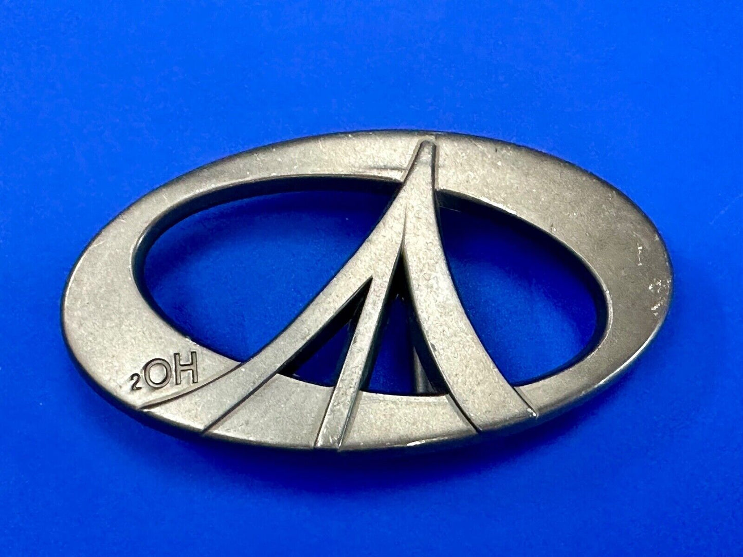 2OH Cutout gold color belt buckle Peace love & Rock & Roll