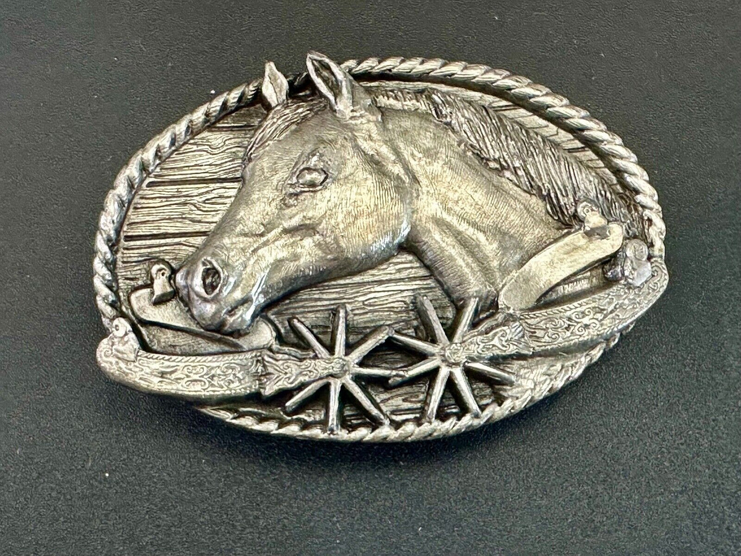 Vintage 1983 Cowboys Horse Lovers spurs siskiyou RARE belt buckle