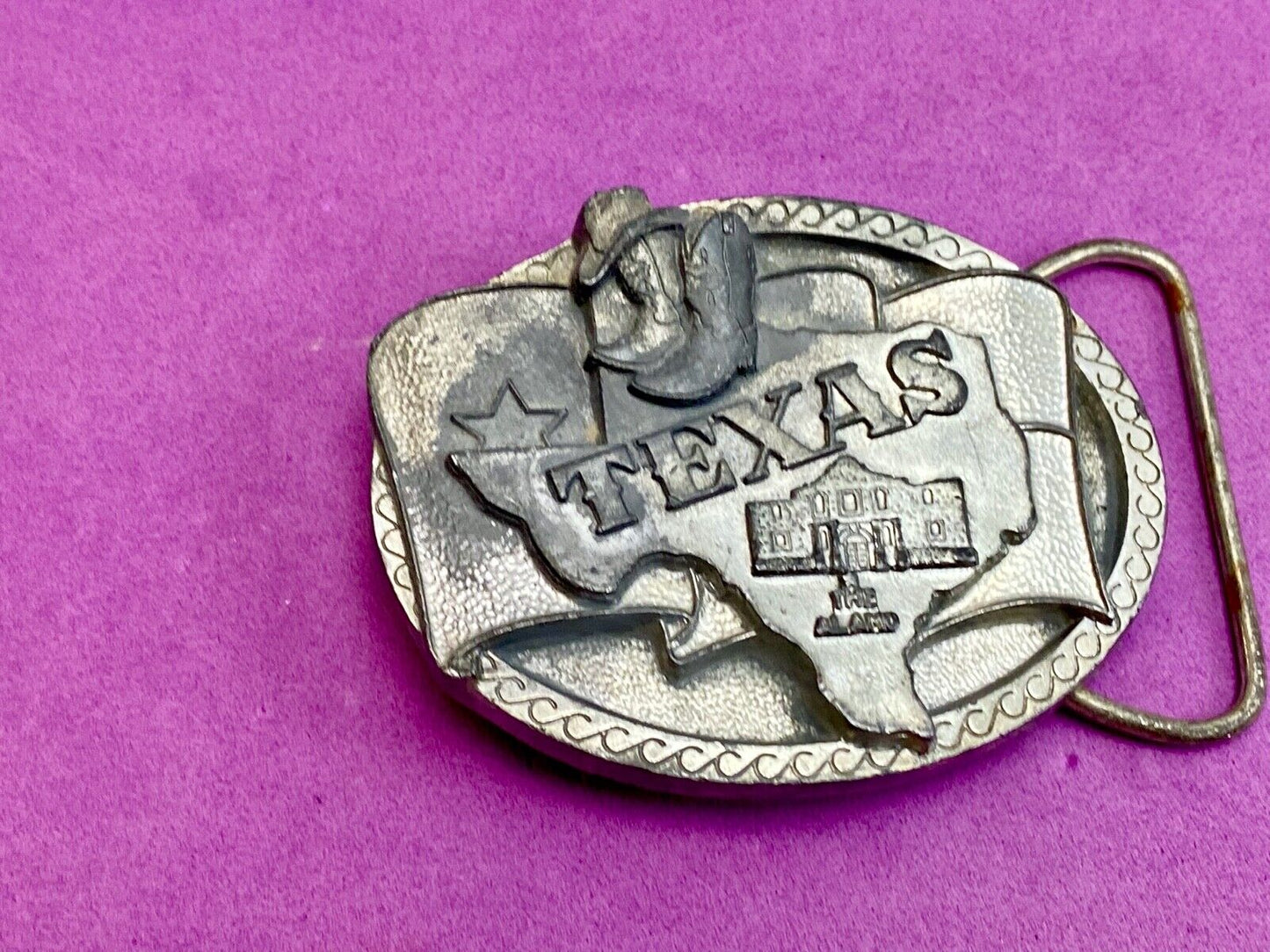 Vintage 1991 C&J Inc TEXAS state boots and hat belt buckle