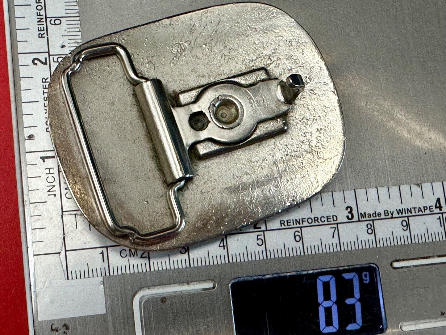 Vintage Curved Fish jumping to lure bait fishing belt buckle - perfect gift!