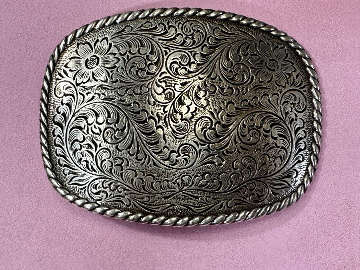 Beautiful Flower Leaf Swirl Floral Theme Silver Tone Belt Buckle -Nocona Buckles