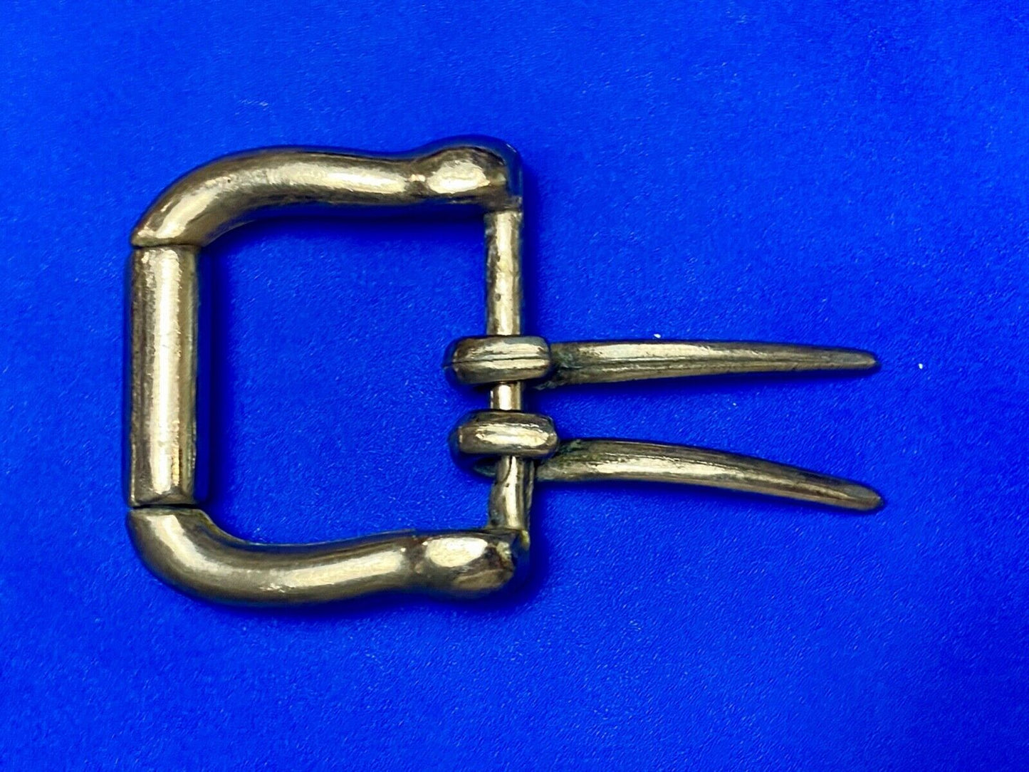 Vintage dual arm silver toned belt buckle stamped pantera 1610