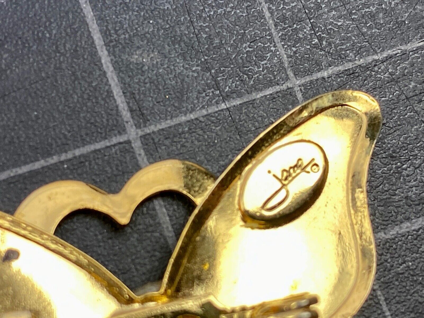 Vintage Angel Brooch Pin Gold Tone Rhinestone Heart Halo Butterfly Wings Jane
