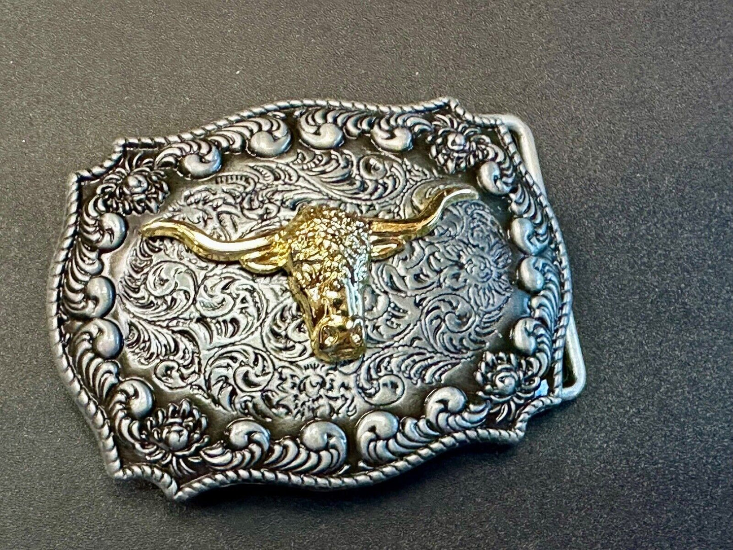 Two tone Ornate LONGHORN SKULL western belt buckle