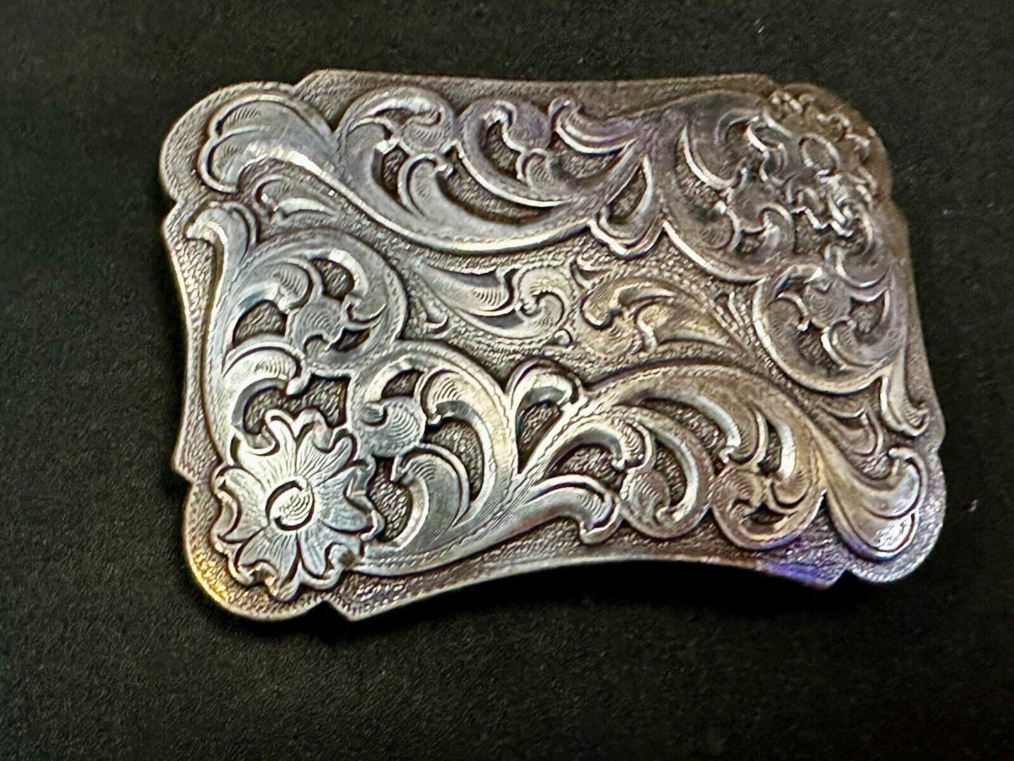 Beautiful Detailed Flower Swirl Floral Theme Silver Tone Rectangular Belt Buckle