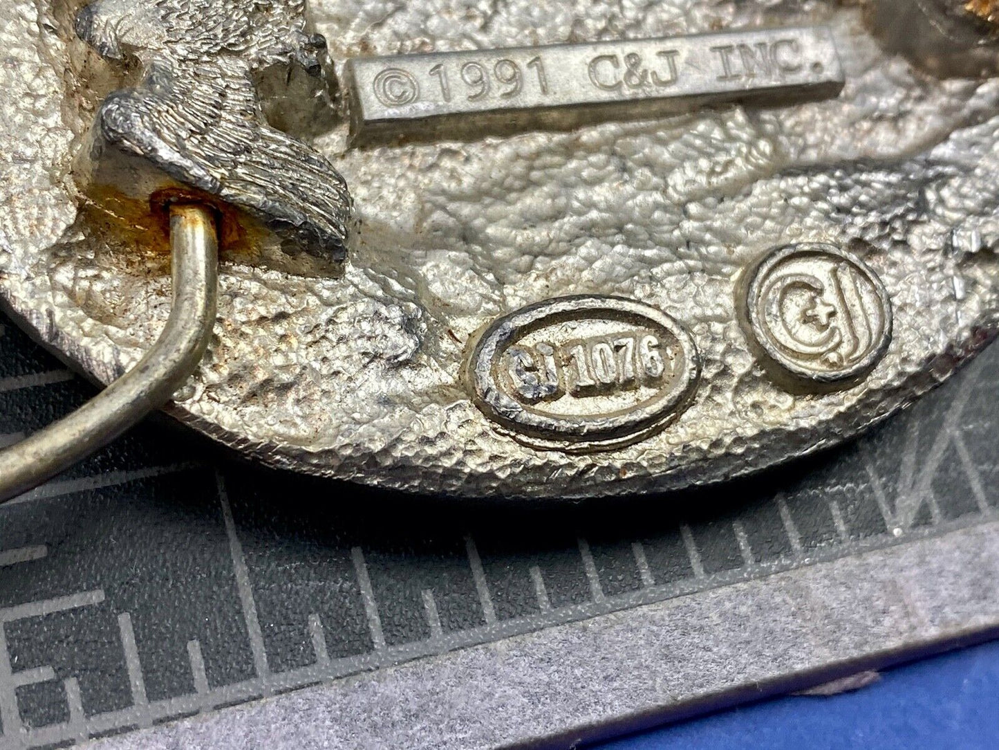 Vintage 1991 C&J Inc TEXAS state boots and hat belt buckle