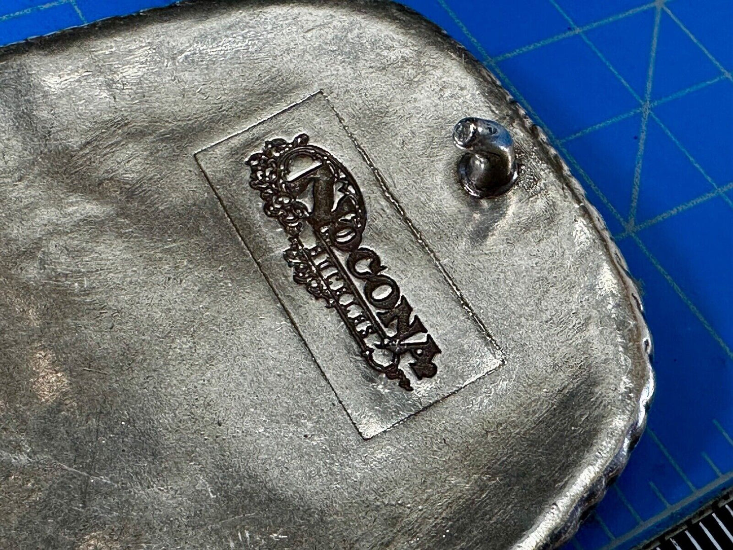 Beautiful Flower Leaf Swirl Floral Theme Silver Tone Belt Buckle -Nocona Buckles