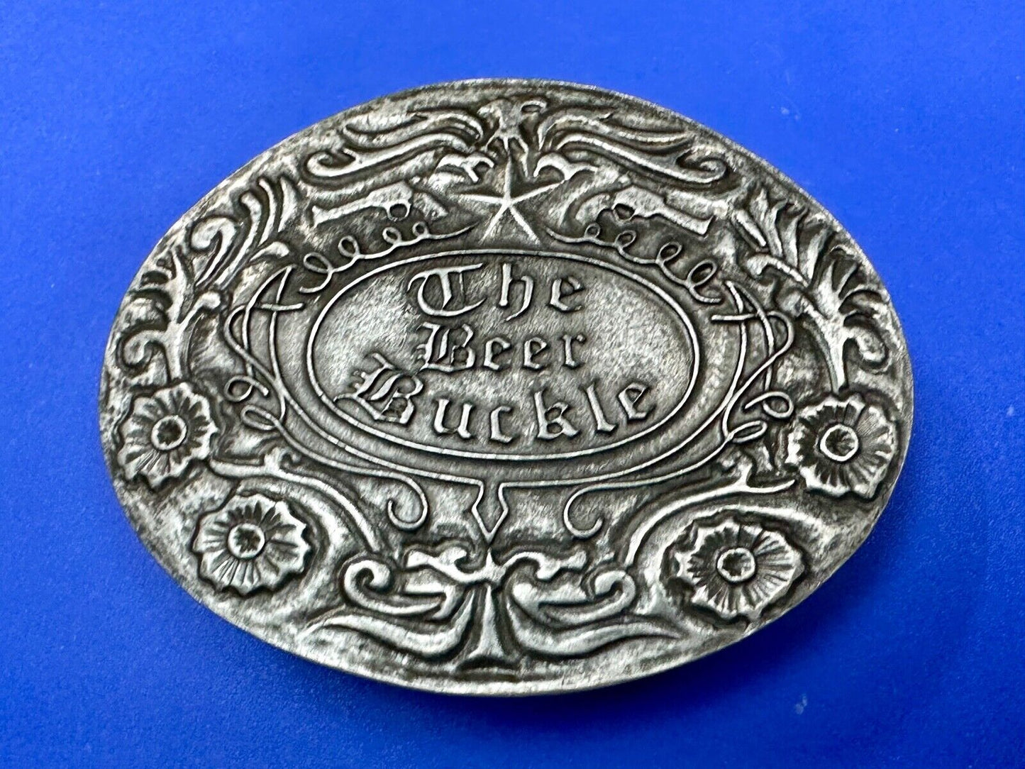 Bev Buckle The Beer Buckle Beverage Can Holder USA made Belt Buckle