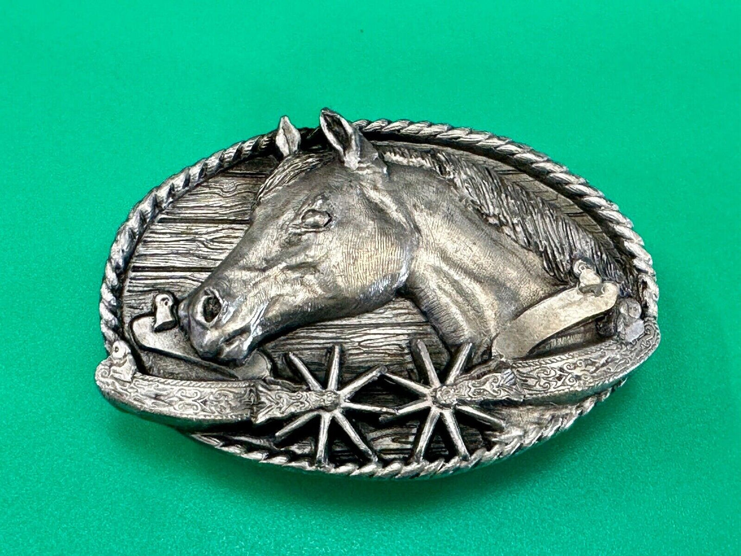 Vintage 1983 Cowboys Horse Lovers spurs siskiyou RARE belt buckle