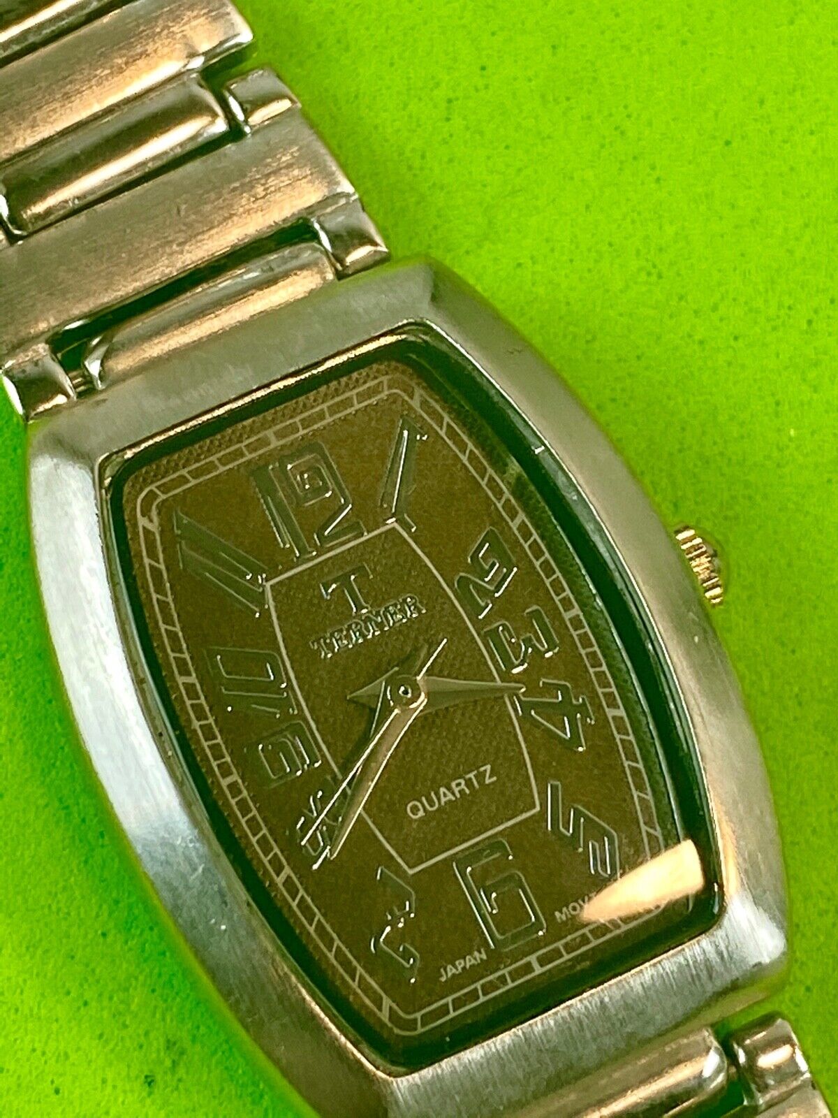 Bijoux Terner K-17147L Silver Tone Women's Watch Fresh Battery, Working Well!