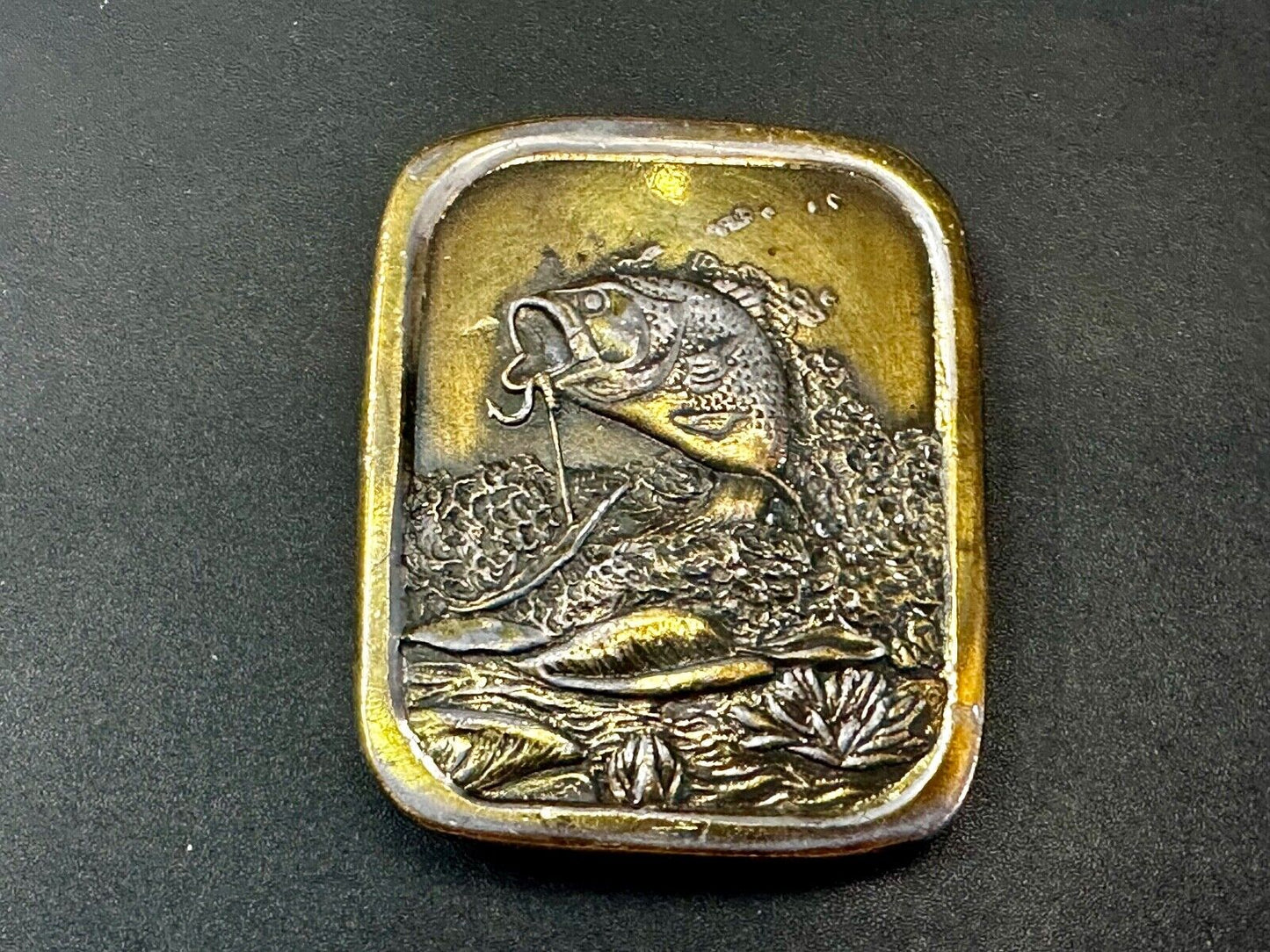 Bass Sport Fishing Vintage 1976 Indiana Metal Craft Belt Buckle