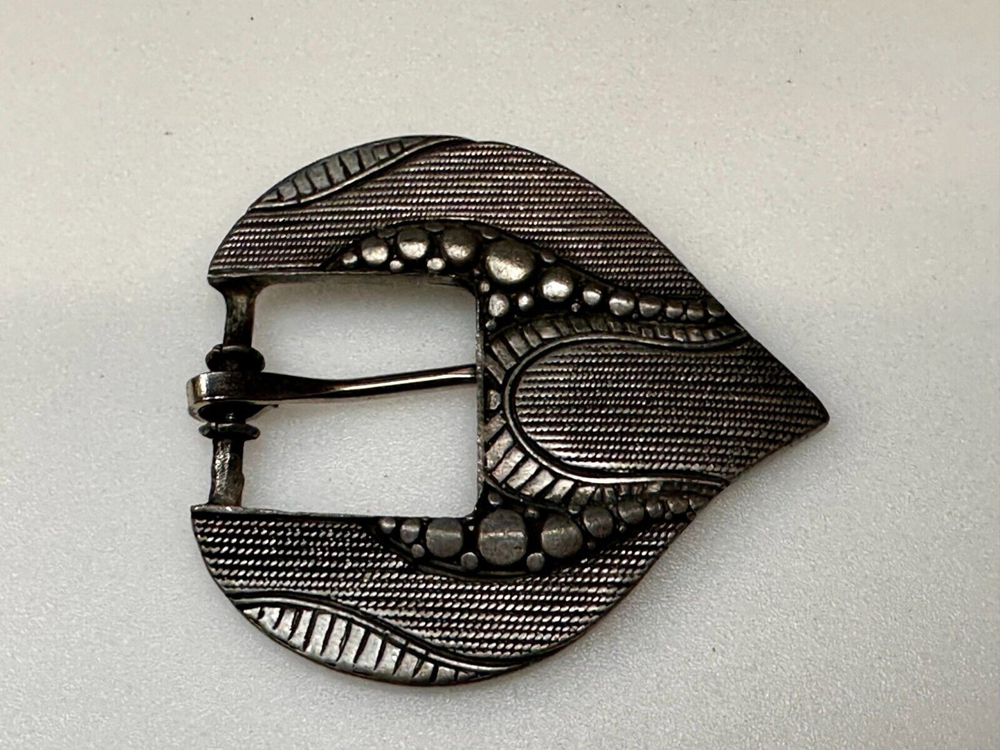 Beautiful Heart Shape Textured Replacement Dress Silver Tone Belt Buckle- MZ RCC