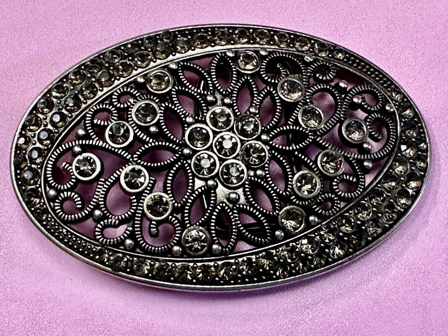 Beautiful Victorian Style Flower See Through Rhinestone Accented Belt Buckle