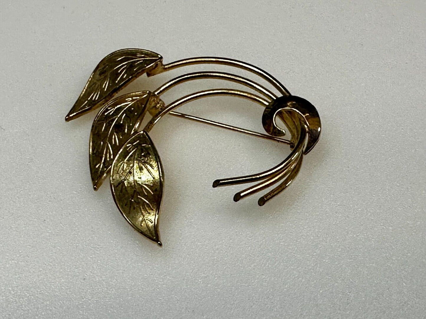 Three Curved Leaf with Tied Stem 2" Gold Tone Brooch Pin Signed by Coro