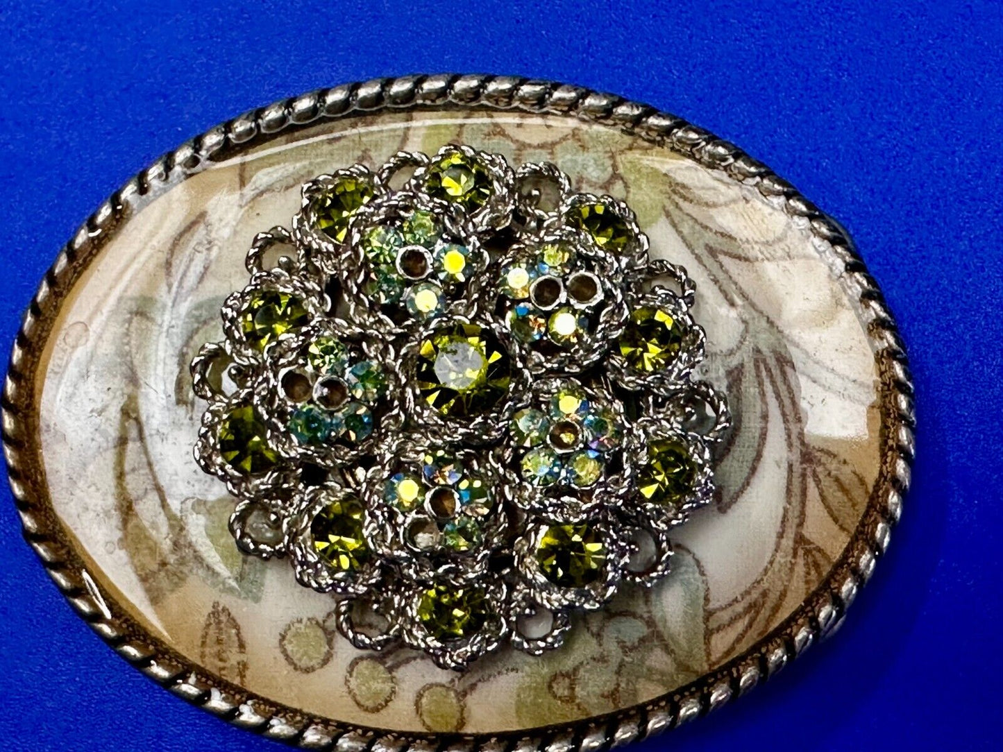 Beautiful Chunky Centerpiece Flower Pattern Rhinestone Accented IVAN Belt Buckle