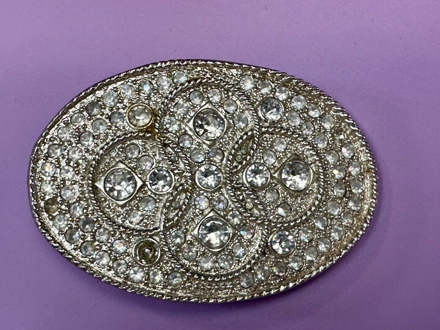 Vintage Appearance silver tone oval Belt Buckle - missing a few Rhinestone's