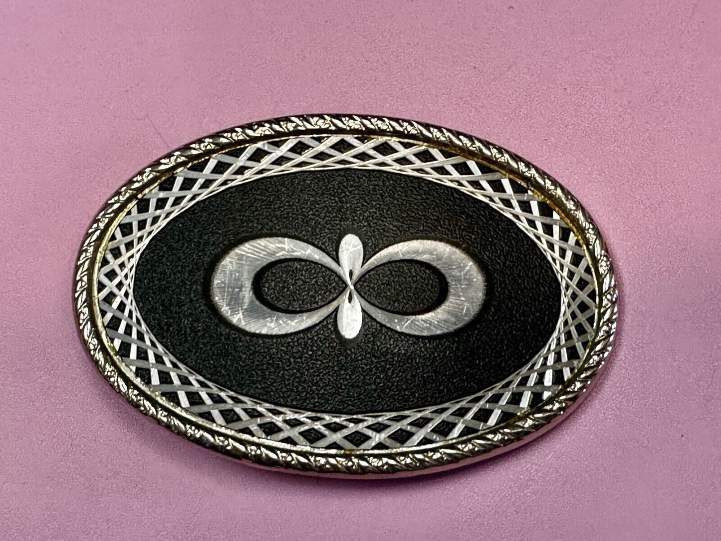 Vintage etched Figure 8 pattern on two tone Black & Silver Belt Buckle