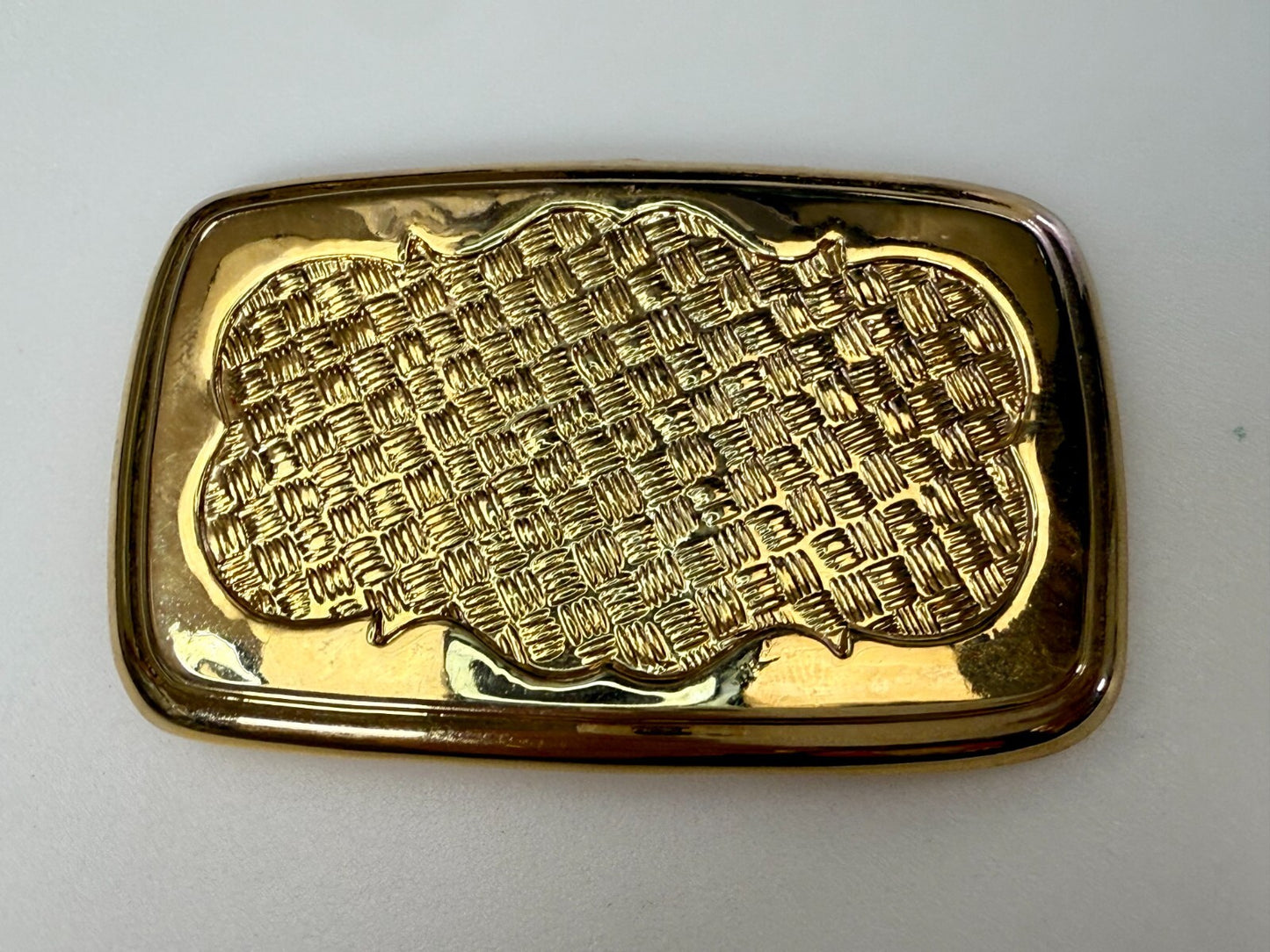 Basket Weave Mesh Pattern on Gold Color Western Style Belt Buckle