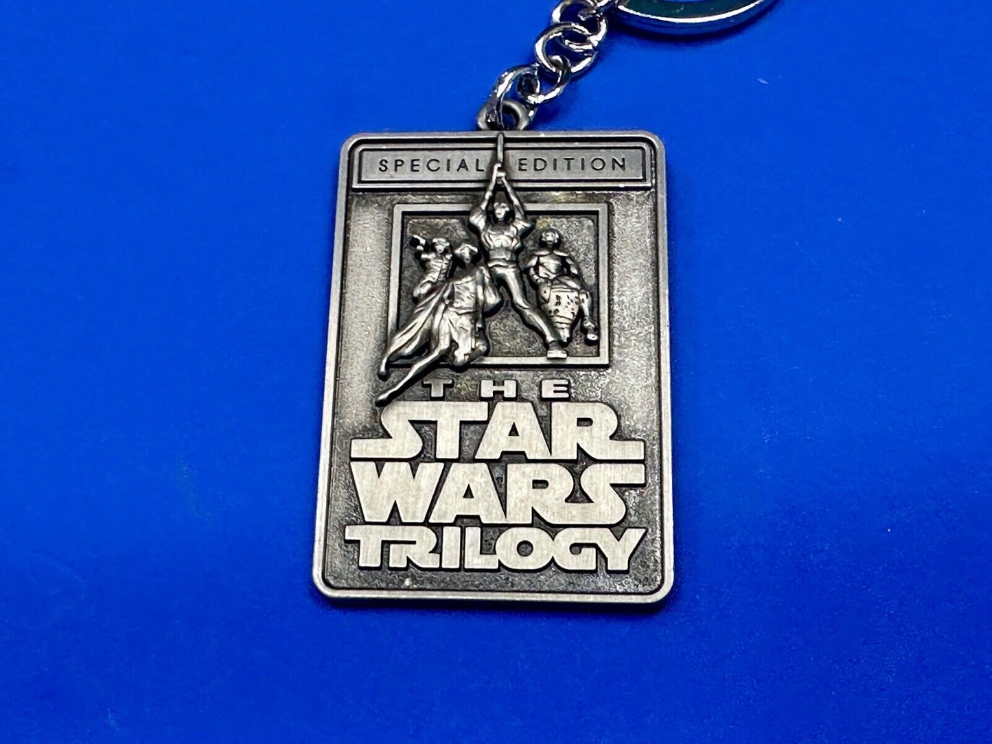 The Star Wars Trilogy Logo Emblem NOS Keychain!