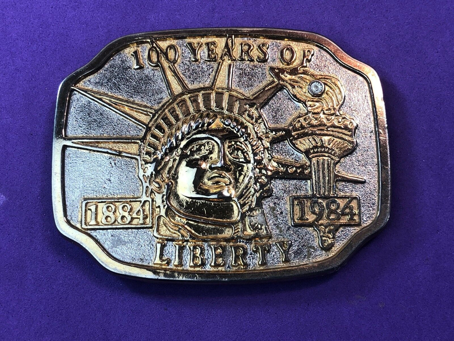 BELT BUCKLE, 100 YEARS OF LIBERTY 1886-1986. God bless America!