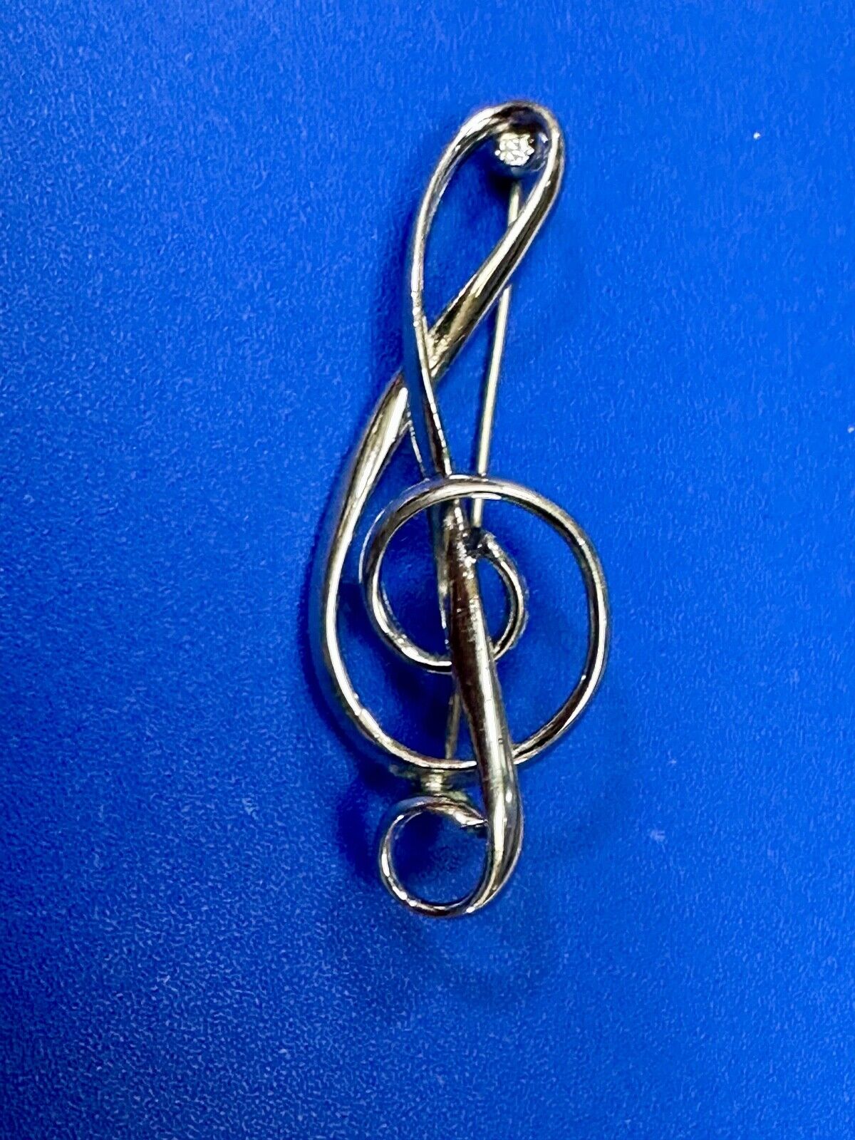 Treble clef music theme signed vintage brooch pin from estate find