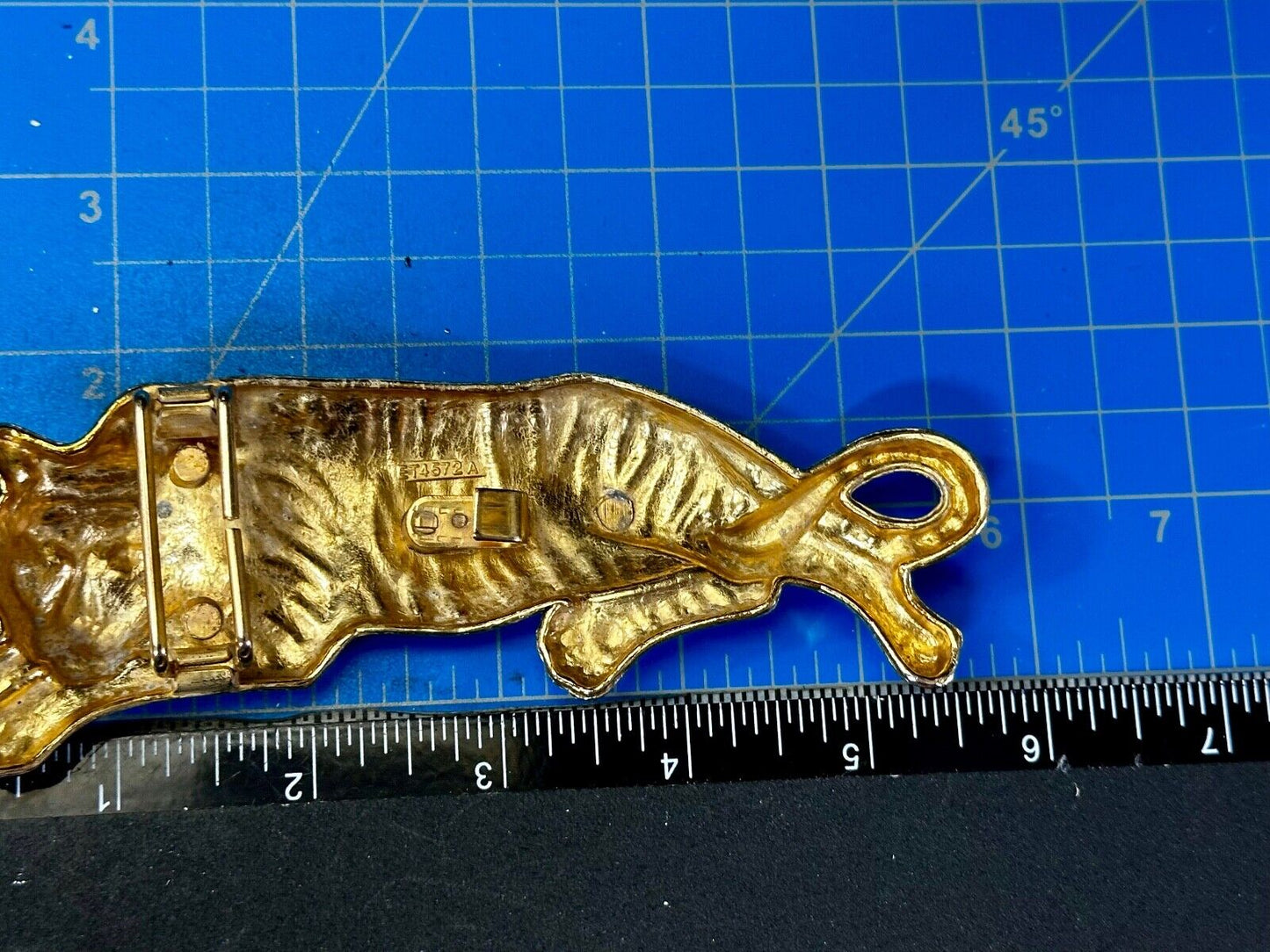 Tiger Mountain Lion HUGE 6" Wide Large Gold Tone Vintage Belt Buckle