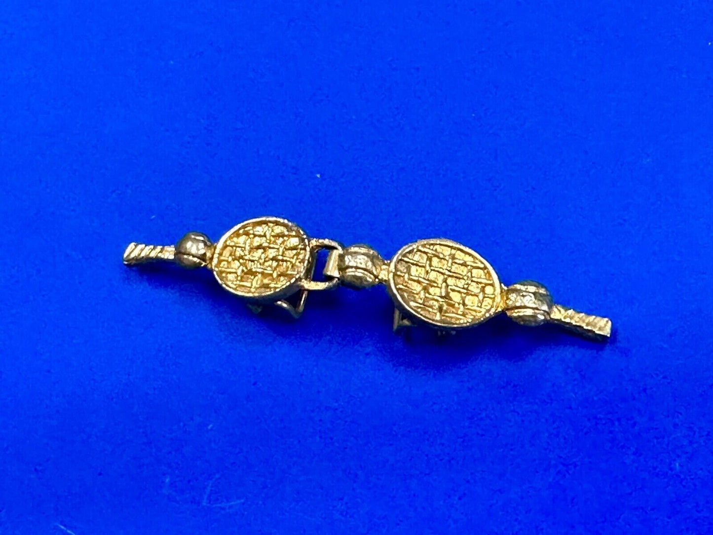 Tennis Raquette Vintage Two-piece interlocking gold tone belt buckle