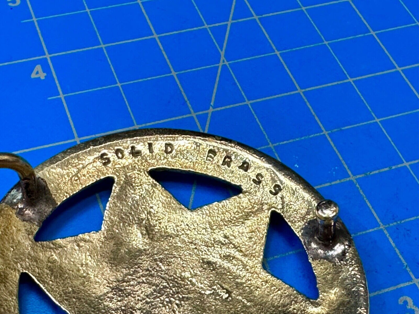Badge Shaped Cutout Star in circle Vintage Solid Brass Belt Buckle